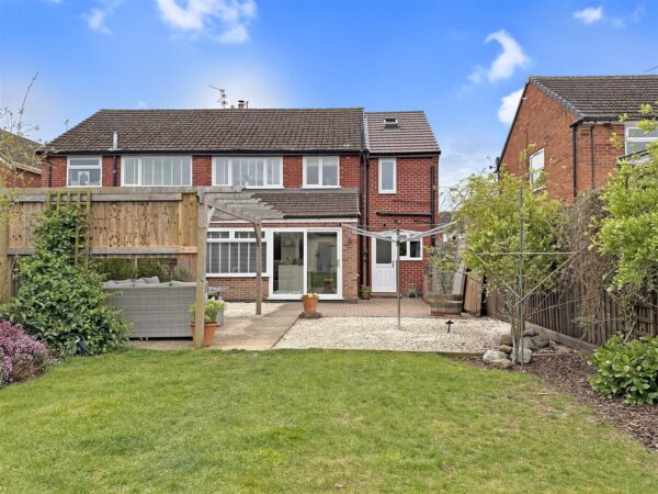 Riverside Road, Newark