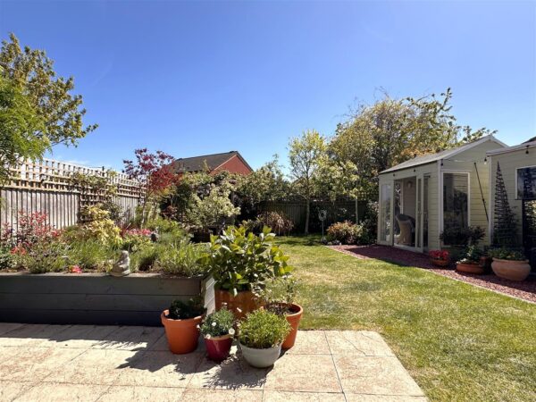 Alexander Mews, Balderton, Newark