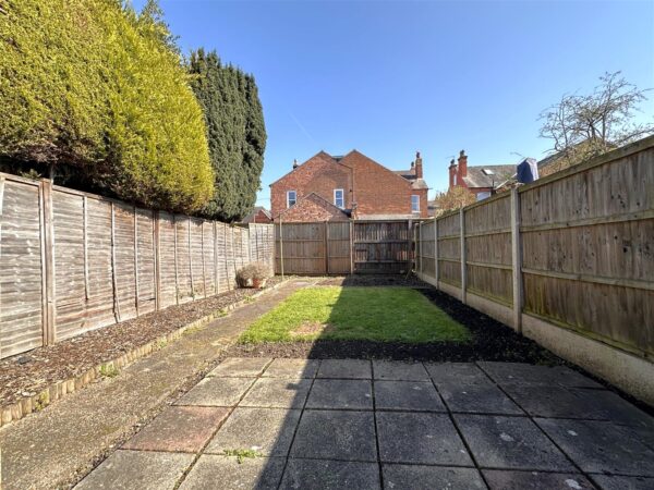 Hatton Gardens, Newark