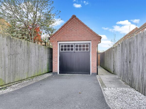 Goldstraw Lane, Fernwood, Newark