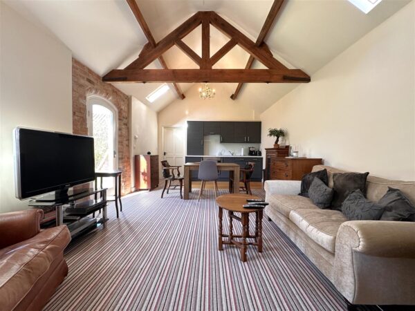 Coltons Farmhouse, Brough Lane, Brough, Newark