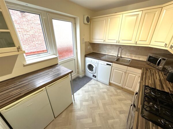 Maythorne Close, Balderton, Newark