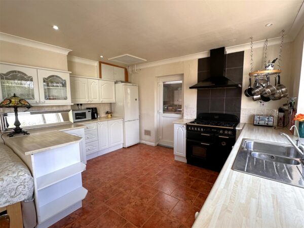 North End, Farndon, Newark