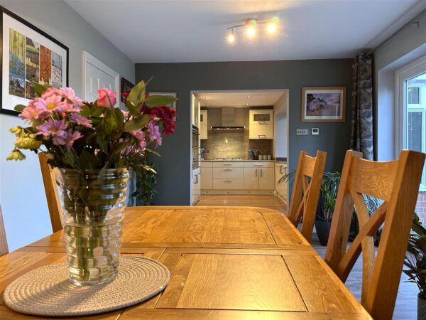 De Havilland Way, Newark