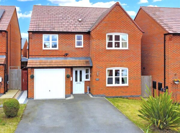 Charters Drive, Middlebeck, Newark