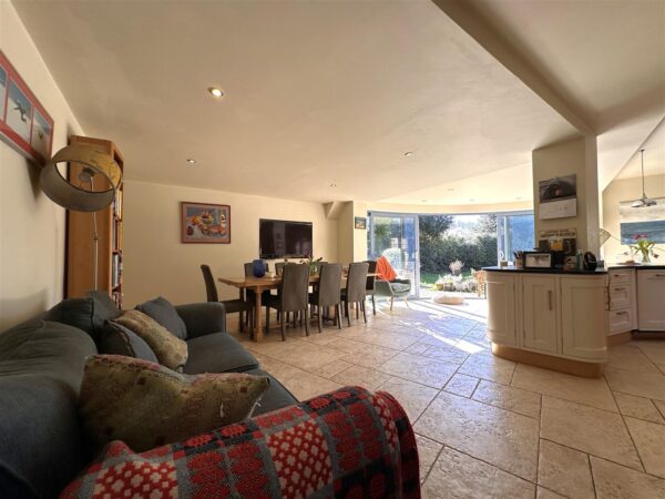 Coltons Farmhouse, Brough Lane, Brough, Newark