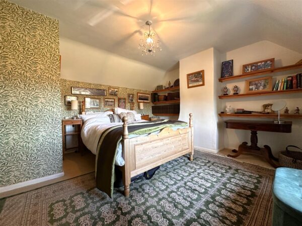 Coltons Farmhouse, Brough Lane, Brough, Newark