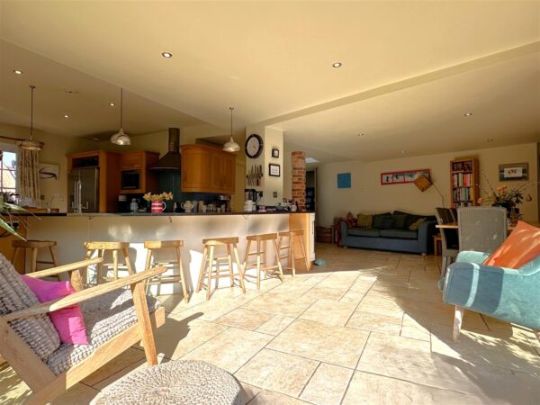 Coltons Farmhouse, Brough Lane, Brough, Newark