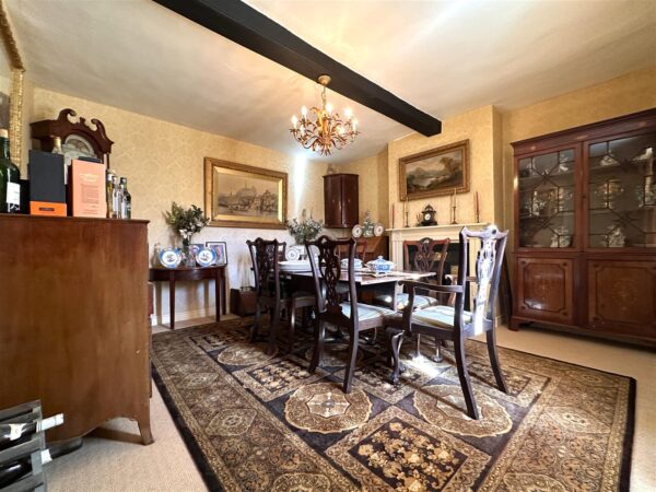 Coltons Farmhouse, Brough Lane, Brough, Newark