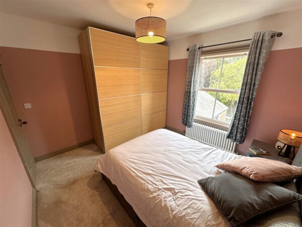 Southend Avenue, Newark