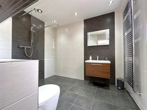 Nursery Avenue, Farndon, Newark