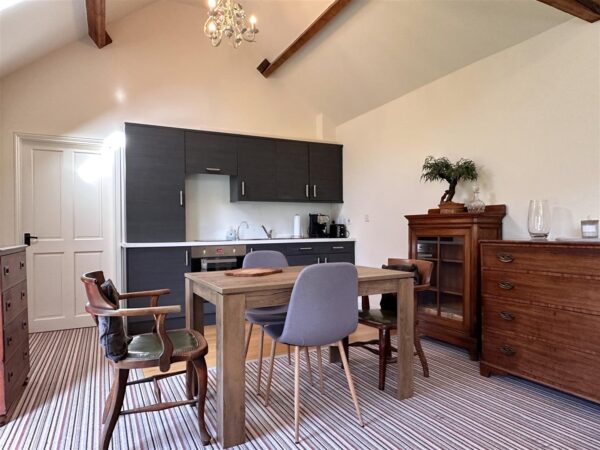 Coltons Farmhouse, Brough Lane, Brough, Newark