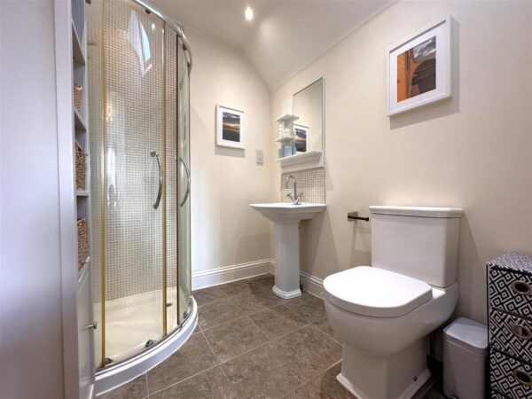 Little Hollies, The Close, Averham, Newark