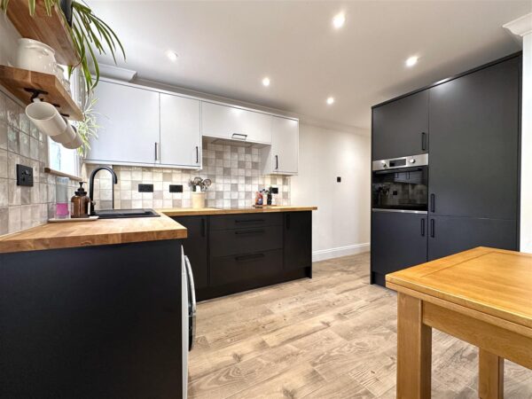 Huddlestones Wharf, Newark