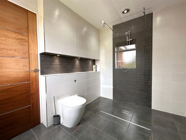 Nursery Avenue, Farndon, Newark