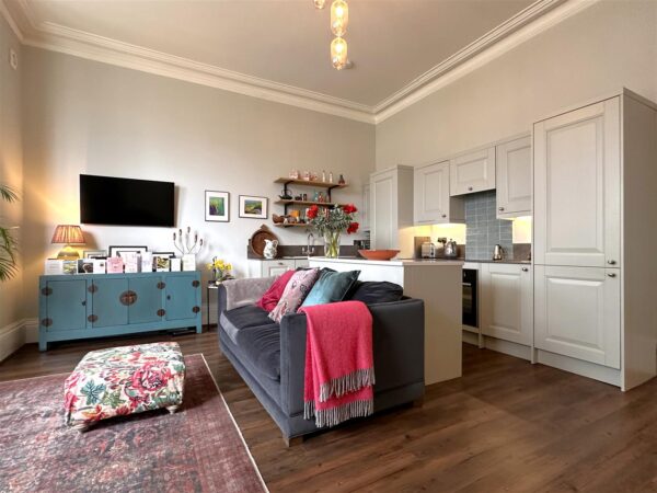 GROUND FLOOR APARTMENT, Bishops Place, Balderton Gate, Newark