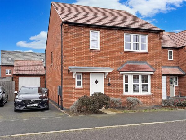 Charters Drive, Middlebeck, Newark