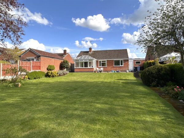 North End, Farndon, Newark