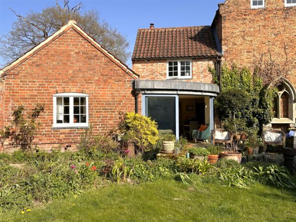 Coltons Farmhouse, Brough Lane, Brough, Newark