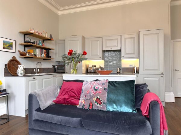 GROUND FLOOR APARTMENT, Bishops Place, Balderton Gate, Newark