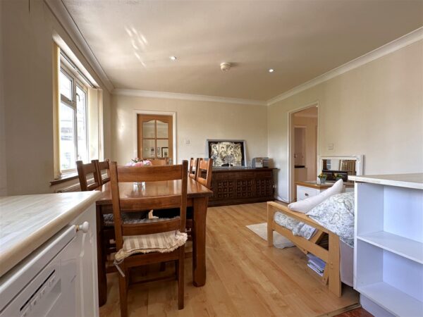 North End, Farndon, Newark