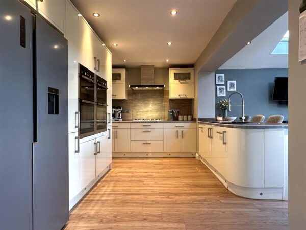 De Havilland Way, Newark