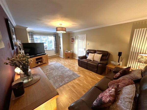 De Havilland Way, Newark