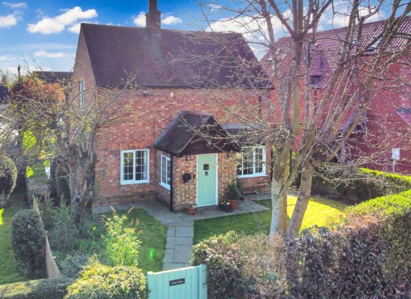 Little Hollies, The Close, Averham, Newark