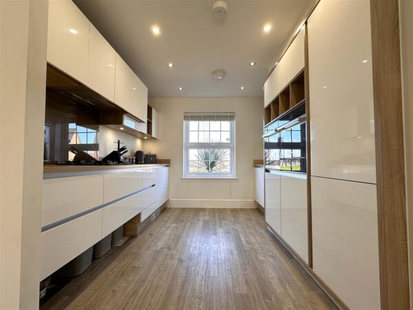 Tannington Grove, Middlebeck, Newark