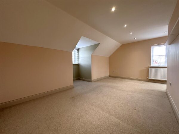 Alexander Mews, Balderton, Newark