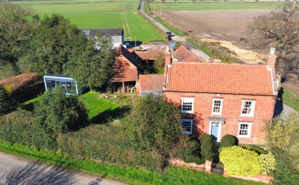 Coltons Farmhouse, Brough Lane, Brough, Newark