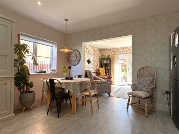 Alexander Mews, Balderton, Newark