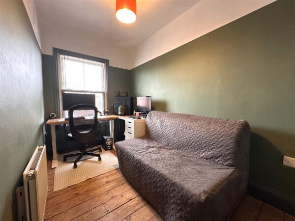 Southend Avenue, Newark