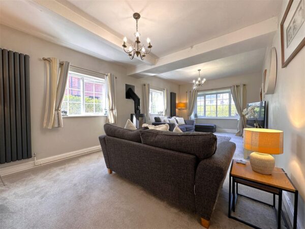 Little Hollies, The Close, Averham, Newark