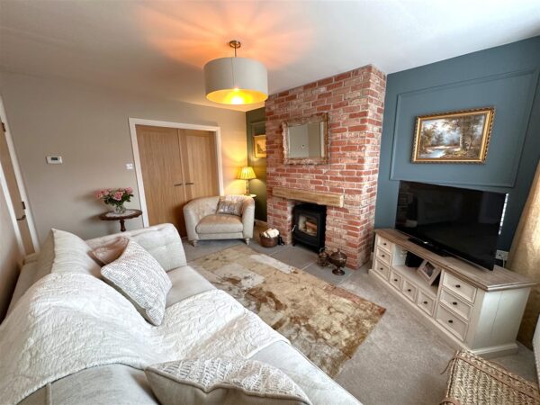 Riverside Road, Newark