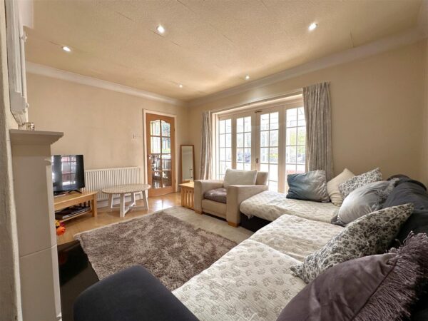 North End, Farndon, Newark