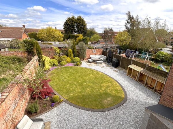 Nursery Avenue, Farndon, Newark