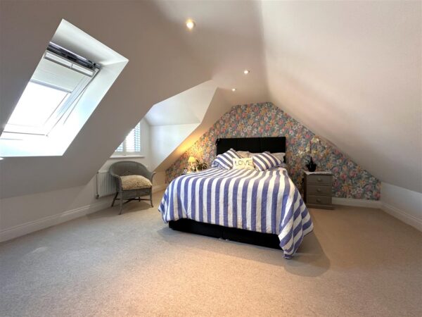 Alexander Mews, Balderton, Newark