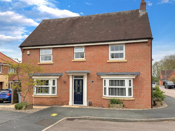 Carnell Lane, Fernwood, Newark