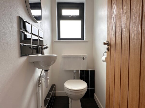 Pinfold Close, Collingham, Newark