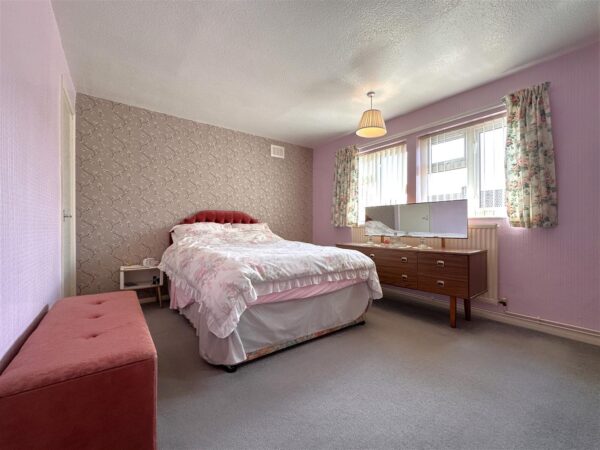 Sutton Avenue, Newark