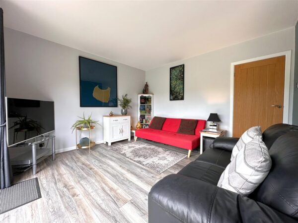 Pinfold Close, Collingham, Newark