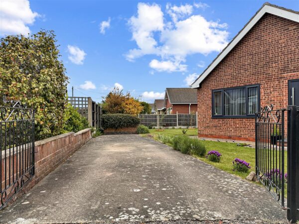 Pinfold Close, Collingham, Newark
