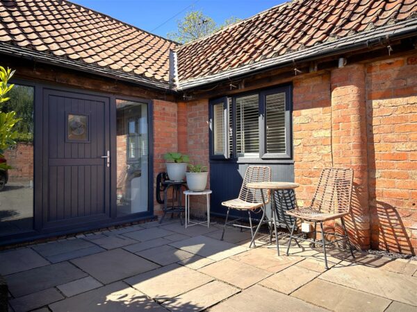 Grange Court, Great North Road, South Muskham, Newark