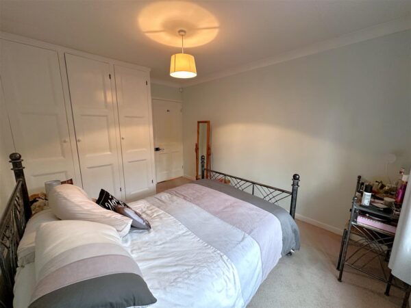 Lorander, Temperance Lane, Collingham, Newark