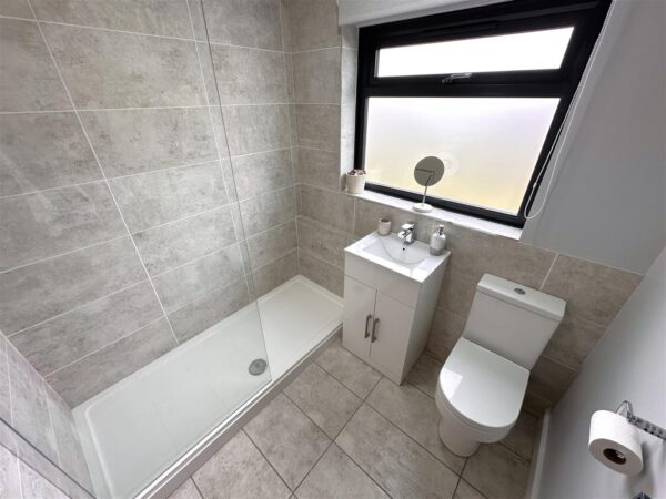 Pinfold Close, Collingham, Newark