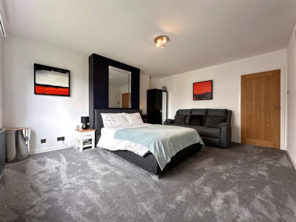 Pinfold Close, Collingham, Newark