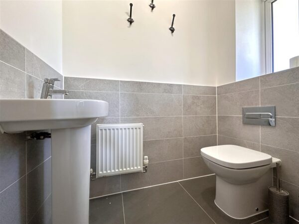 Flaxley Way, Middlebeck, Newark