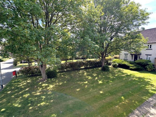 Apple Avenue, Fernwood, Newark