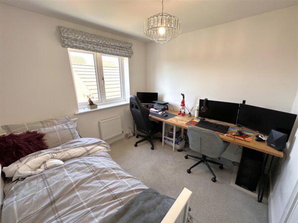 Flaxley Way, Middlebeck, Newark